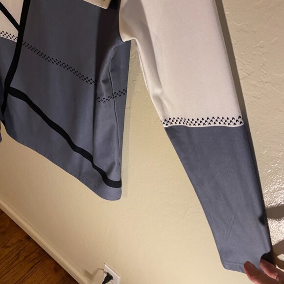 Color Block Long Sleeve Top – Size L – Black, White & Gray Geometric Design - Picture 5 of 8